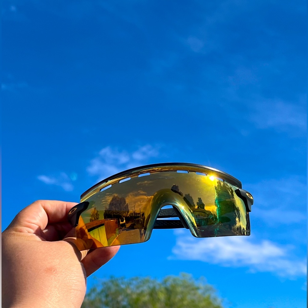 COPY - Brand New Oakley (encoder strike vented )